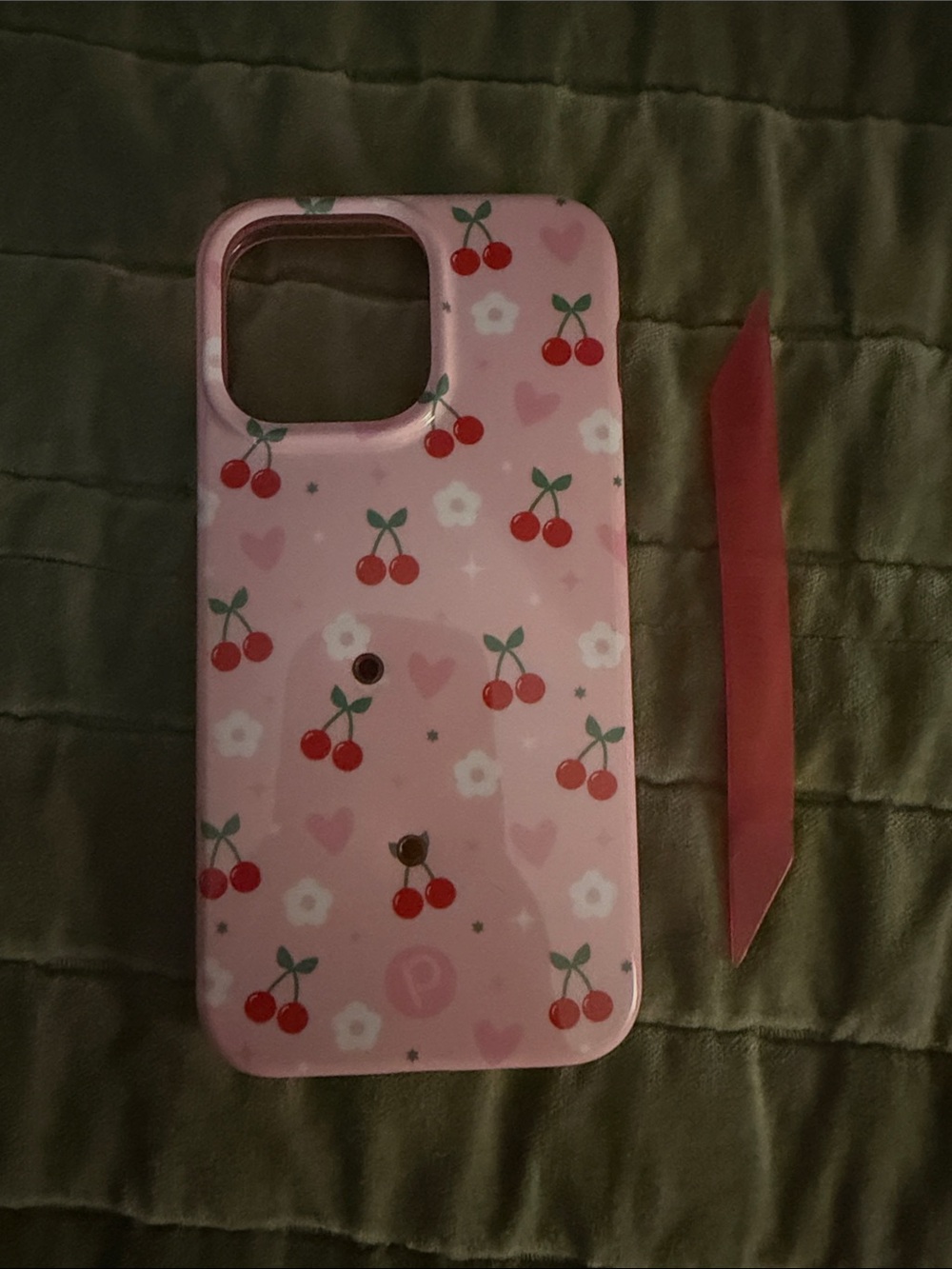 Loopy Cherry Iphone 15 pro max